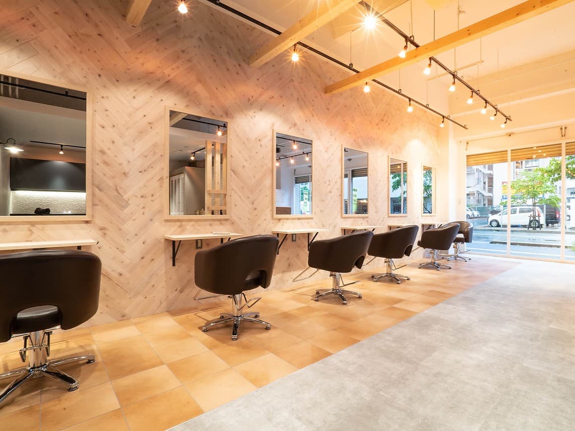 Cecil hair広島駅前店店舗写真