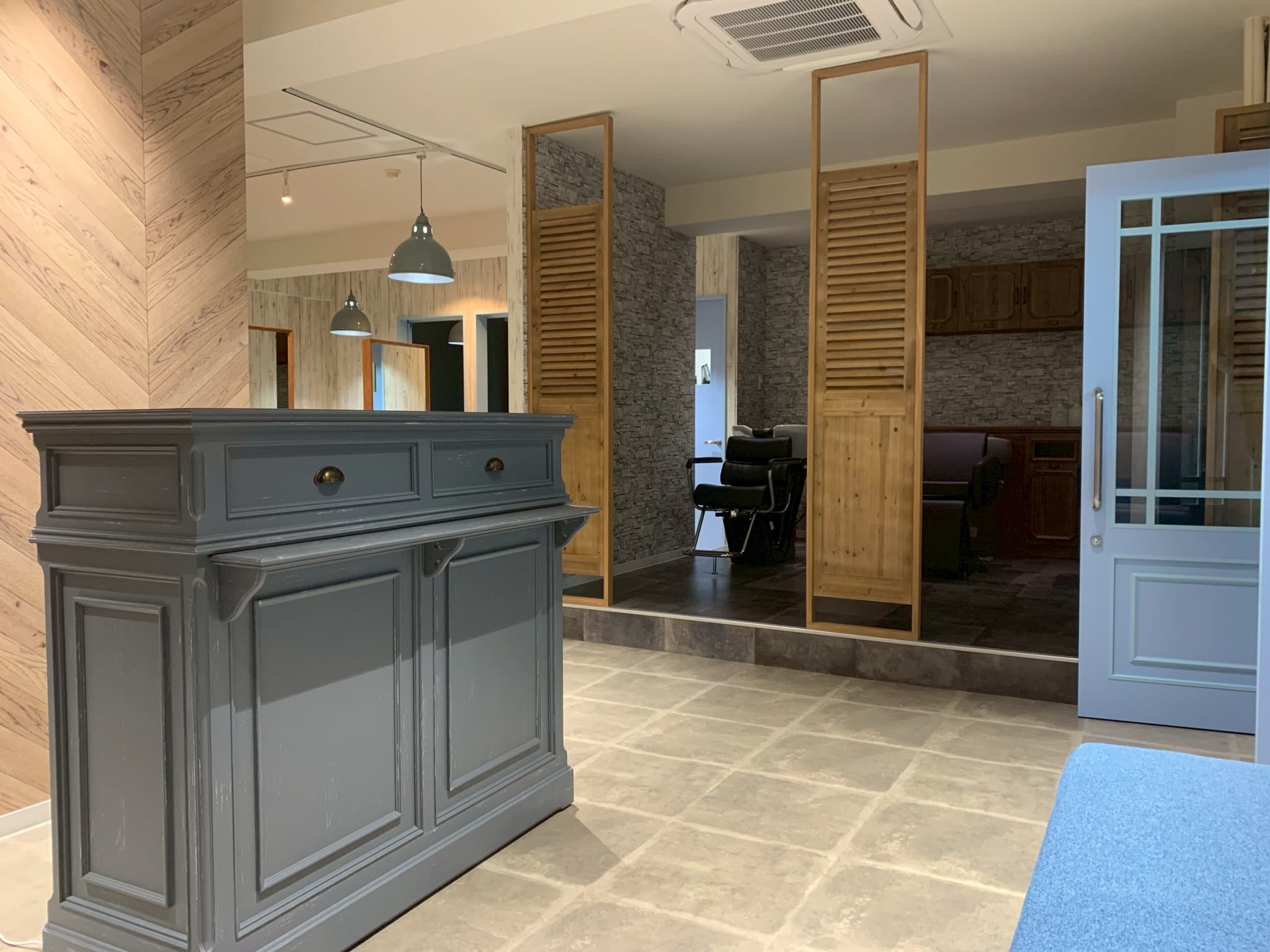 across hair design赤羽店店舗写真