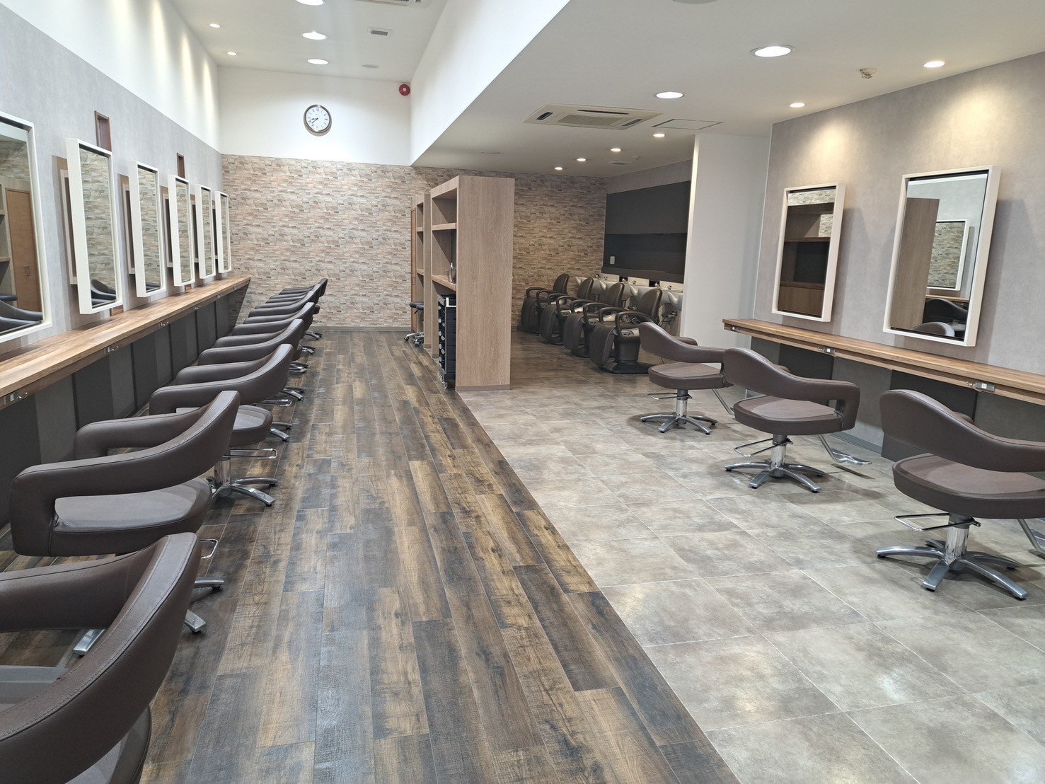 first classおもちゃのまち店