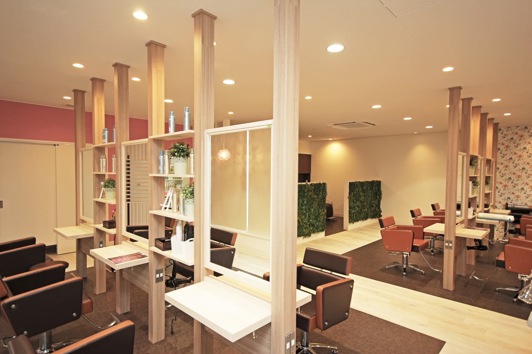 first classみどり店店舗写真