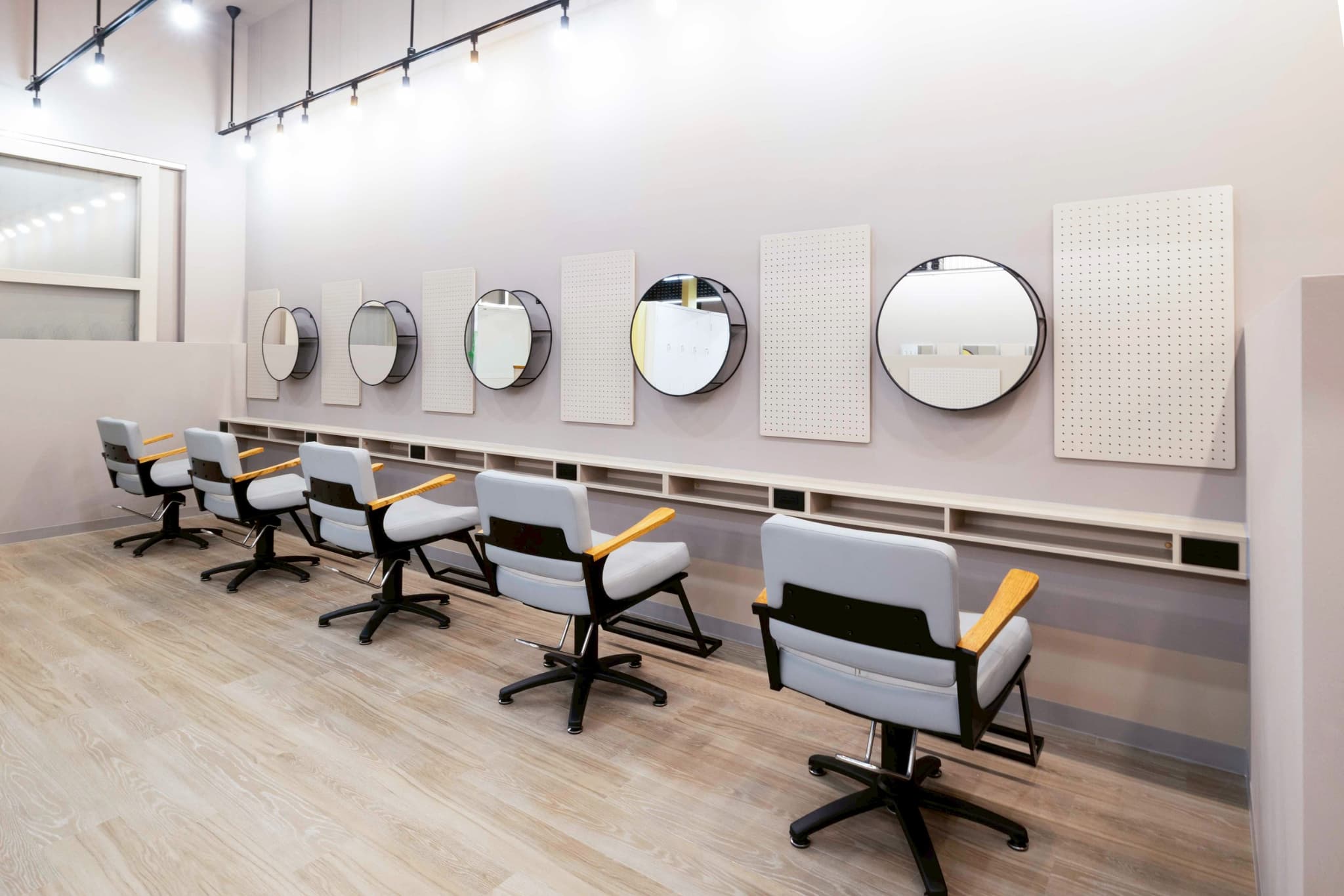 ヘアカラー専門店fufuエミテラス所沢店店舗写真3