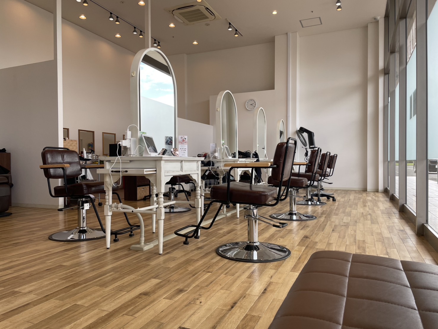 first classベイシア烏山店店舗写真1