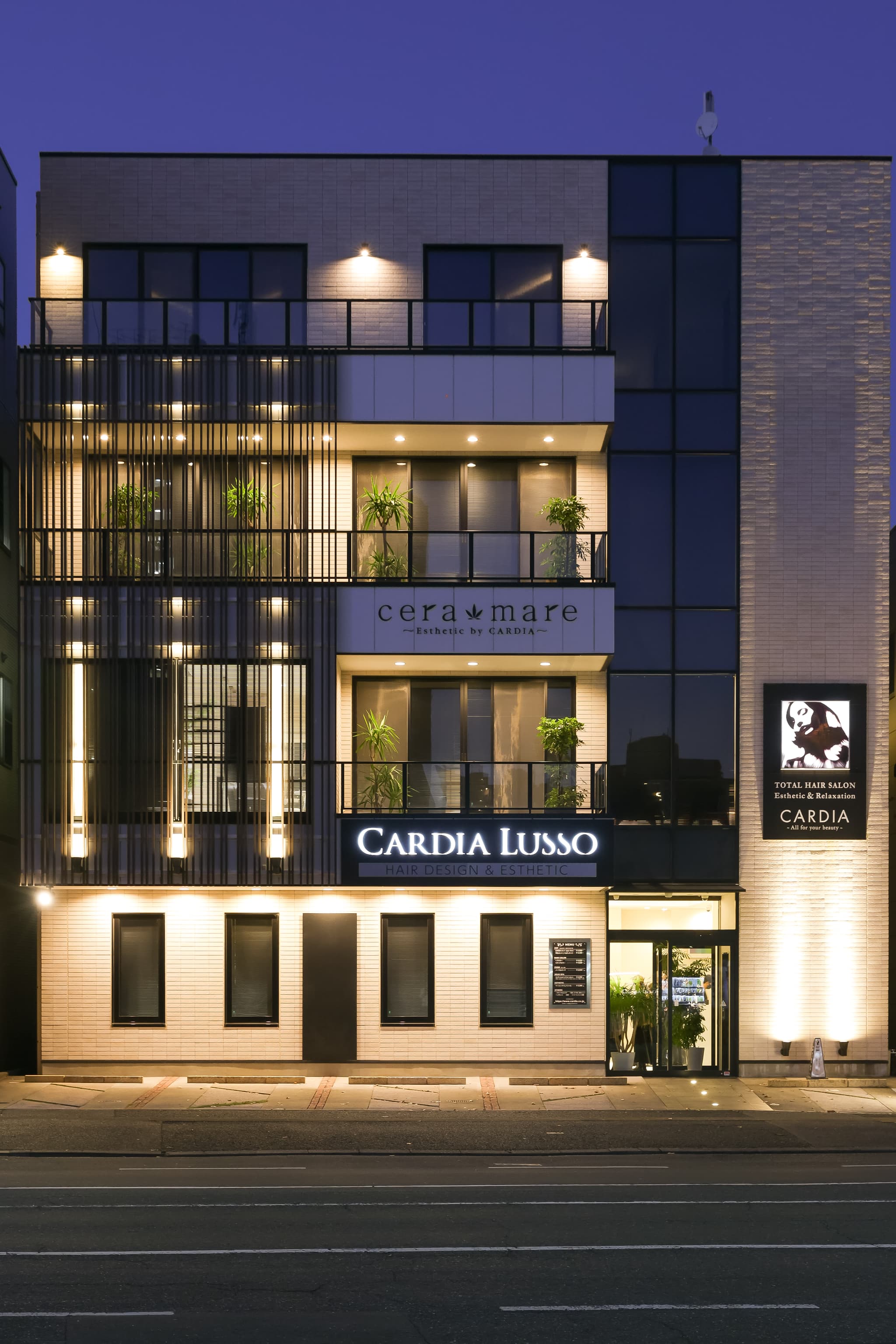 CARDIA LUSSO店舗写真2