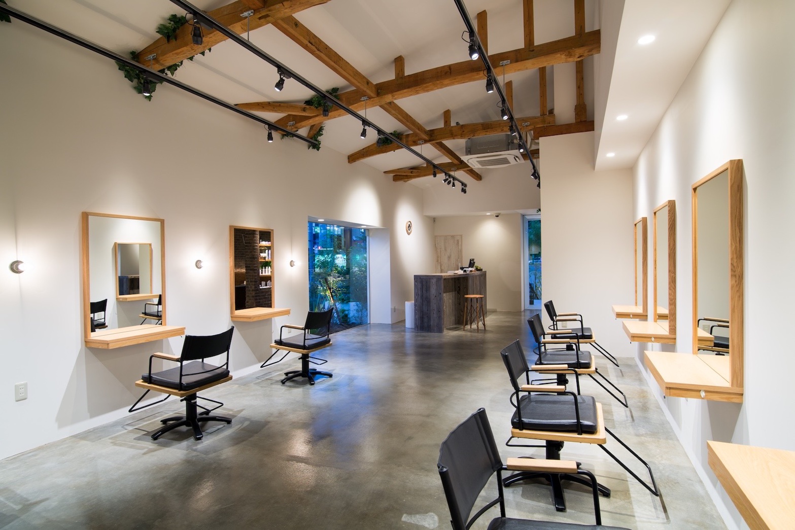 Janna本店店舗写真1