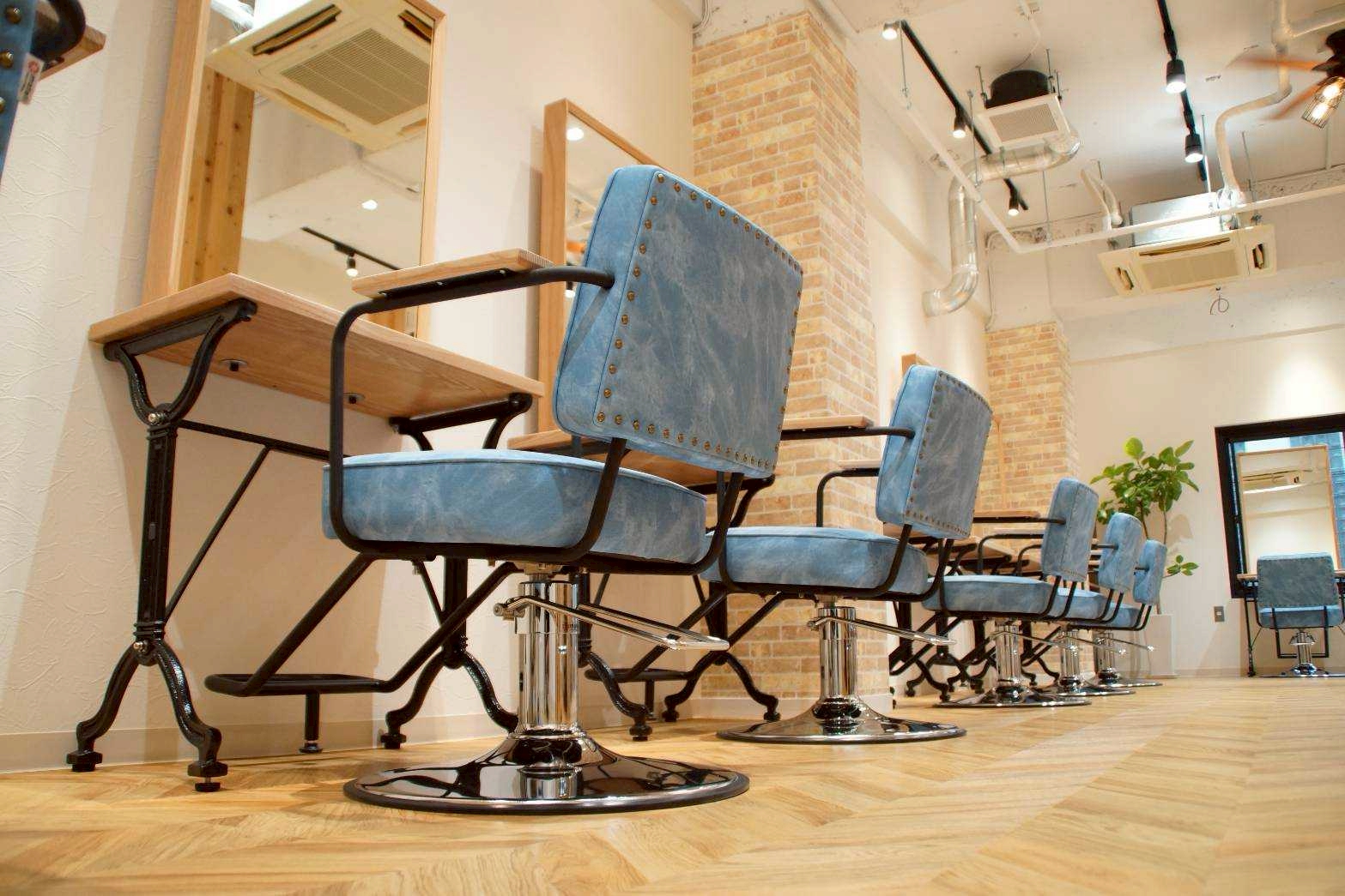 across hair design武蔵小杉店店舗写真0